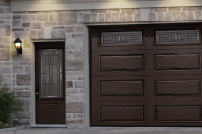 Devriez-vous ajouter des fenêtres à votre porte de garage?