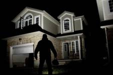 Avez-vous déjà oublié de refermer votre porte de garage la nuit ou en quittant votre domicile? 
